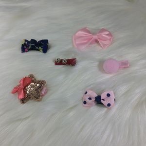 NWOT - Cute set of six hair clips